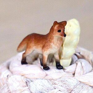 Red Fox Miniature Figure - 1 inch Foxes - Mini Nature Figurine - Bundle Deal‎